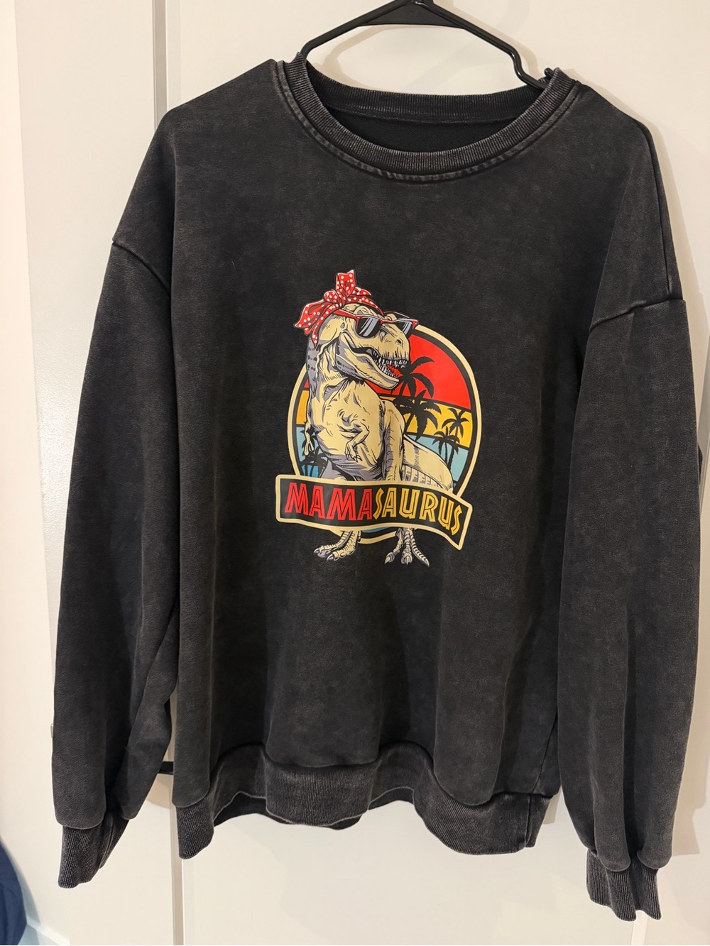 Amazon Black 'MAMASAURUS' Graphic Crewneck Sweater